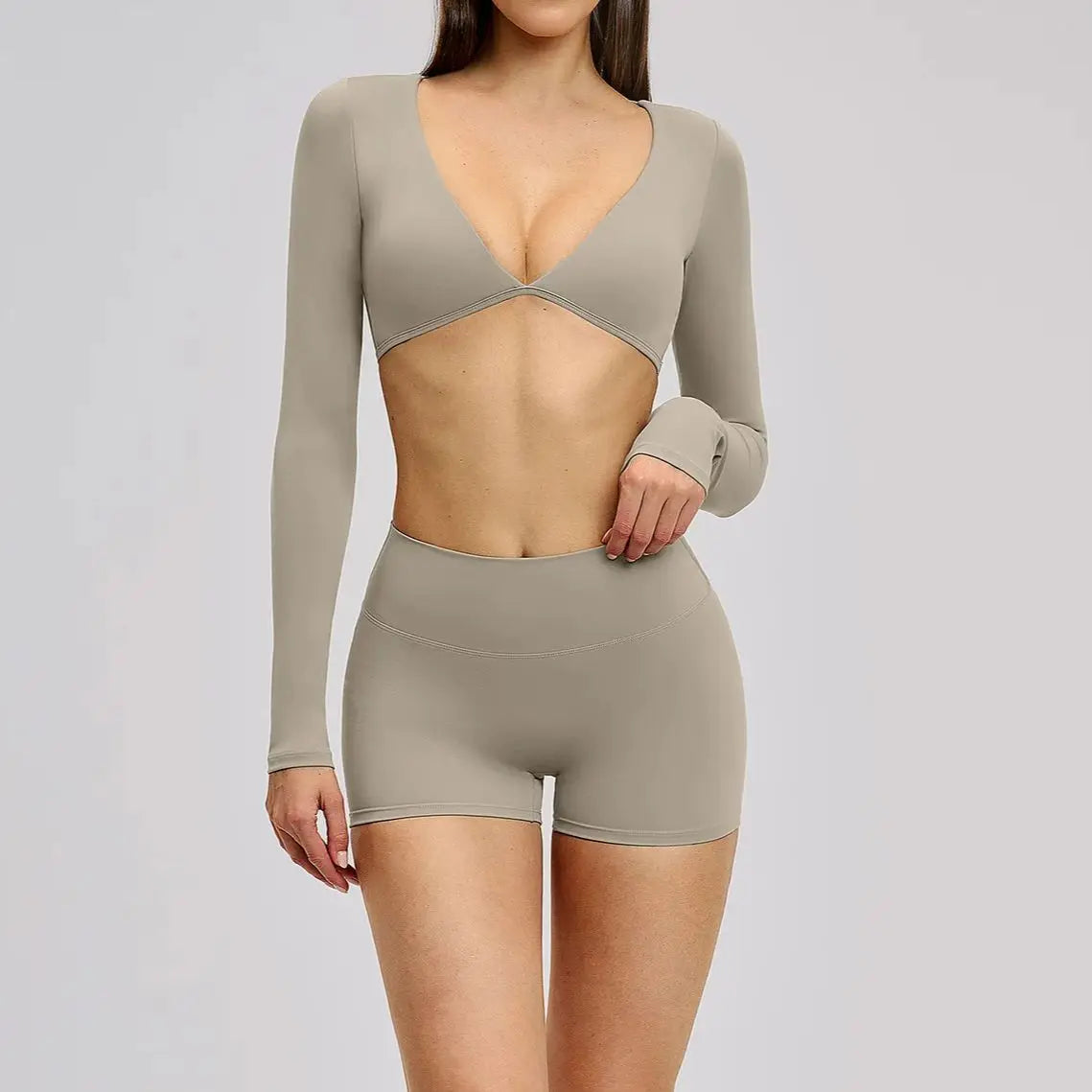 Conjunto Fitness Luna Prime 2 Peças – Top Manga Longa e Shorts Sculpt